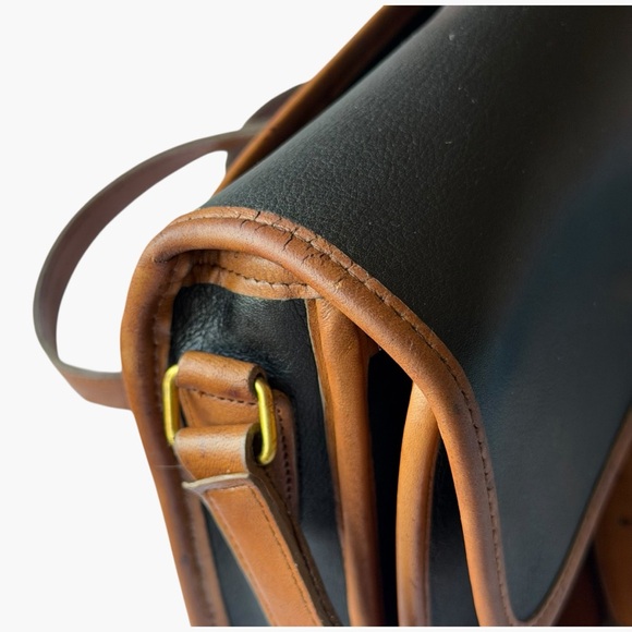 Vintage 1980s Coach Spectator City Bag Black Tan Leather Crossbody Quiet Luxury - Picture 15 of 16